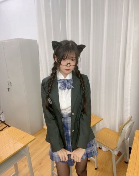 欧美美女模特孕妇图片_BD英语在线观看高清