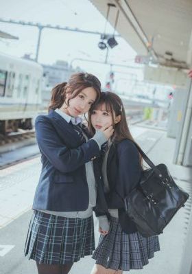 欧美童女逼_HD超清在线观看